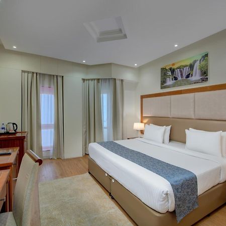 דובאי Vendome Plaza Hotel מראה חיצוני תמונה