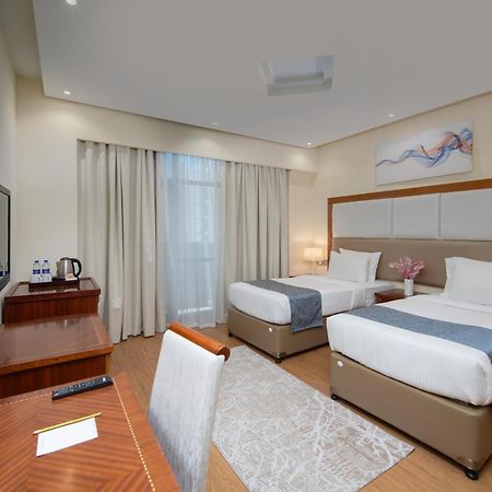 דובאי Vendome Plaza Hotel מראה חיצוני תמונה