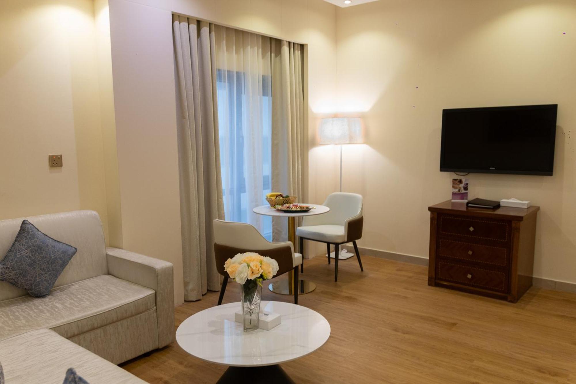 דובאי Vendome Plaza Hotel מראה חיצוני תמונה
