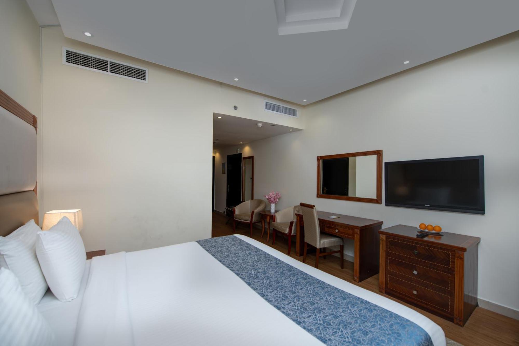 דובאי Vendome Plaza Hotel מראה חיצוני תמונה