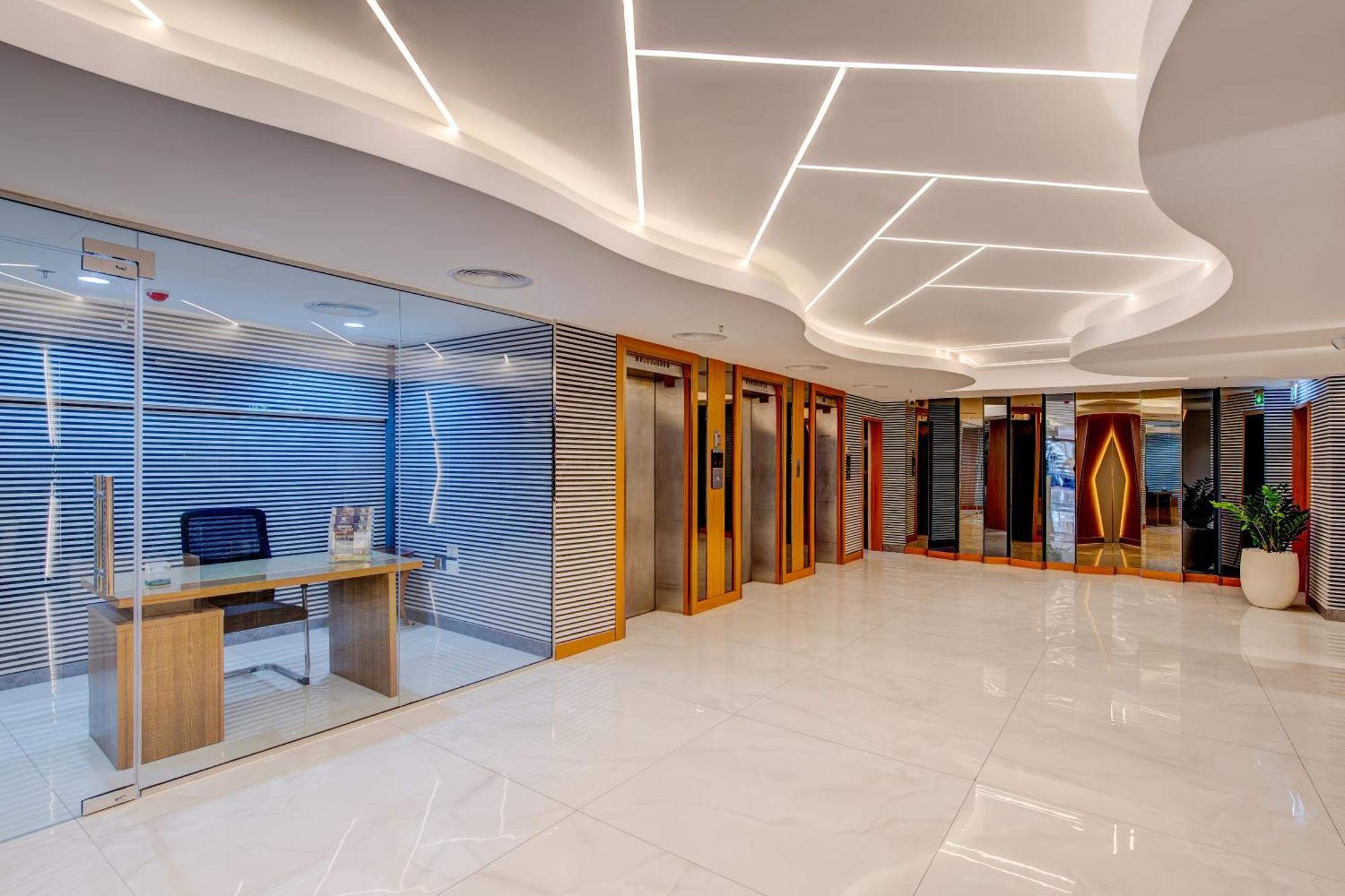 דובאי Vendome Plaza Hotel מראה חיצוני תמונה